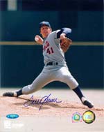 Tom Seaver Autographed Mets 8x10 Photo